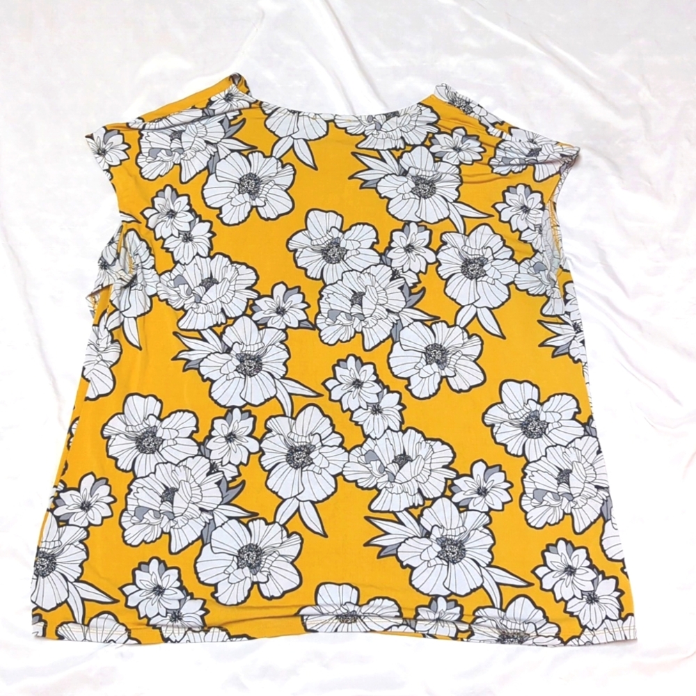 Lane Bryant Floral Drape Neck Top With Cap Sleeves Size 18/20 Summer Stretch - Picture 3 of 8